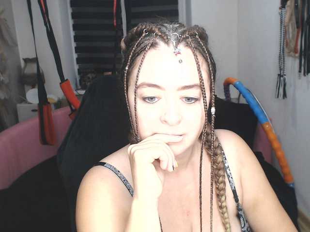missGODDESS live cam on BongaCams