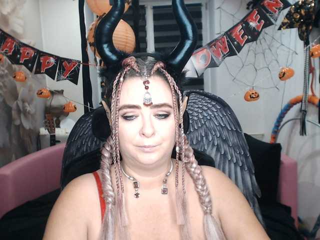 Missgoddess live cam