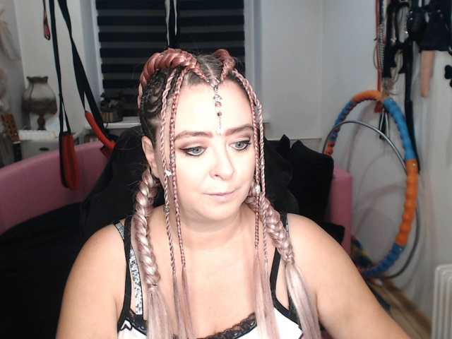 missGODDESS live cam on BongaCams