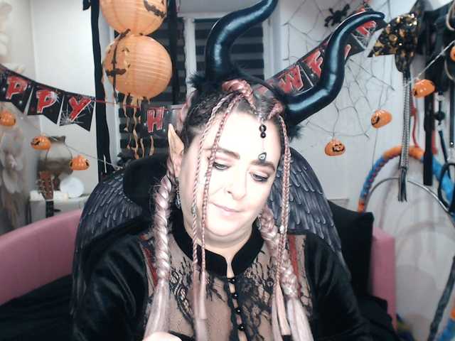 missGODDESS live cam on BongaCams