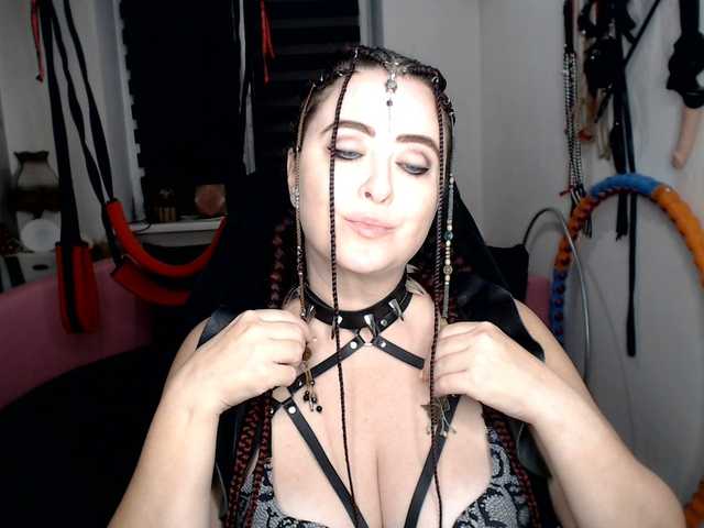 missGODDESS live cam on BongaCams