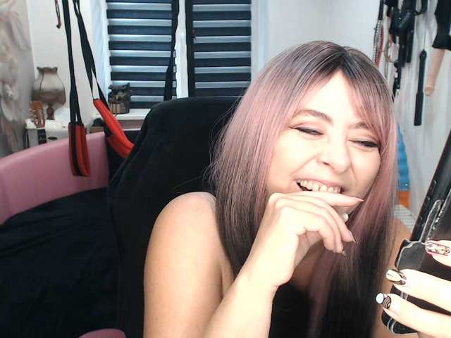 missGODDESS live cam preview