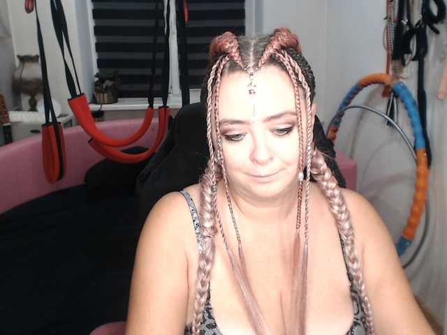 missGODDESS live cam on BongaCams