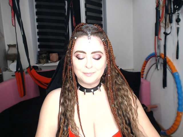 missGODDESS live cam on BongaCams