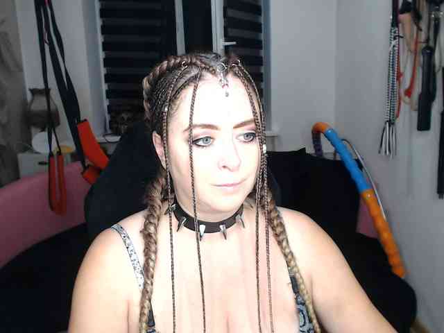 Model: missGODDESS