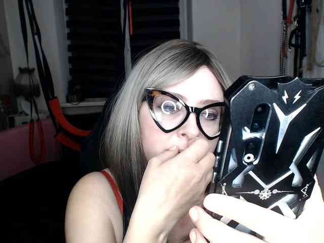 missGODDESS webcam