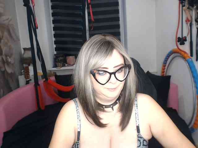 missGODDESS webcam