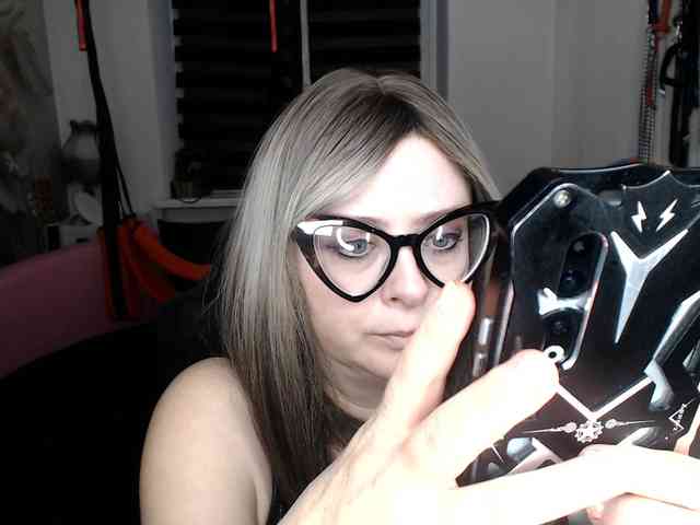 missGODDESS webcam