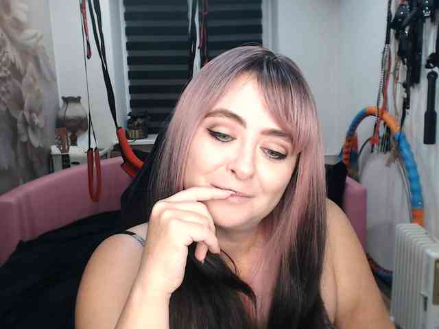 missGODDESS webcam