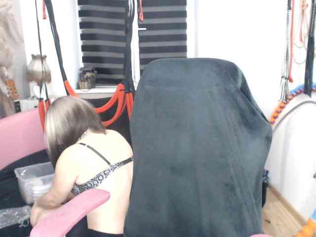 missGODDESS webcam
