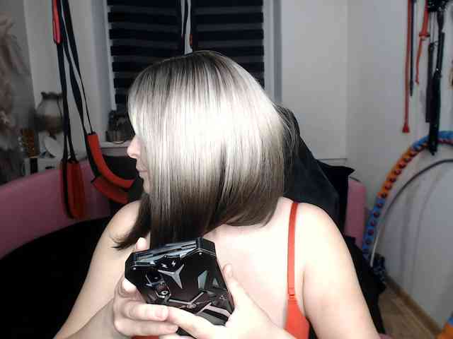 missGODDESS webcam