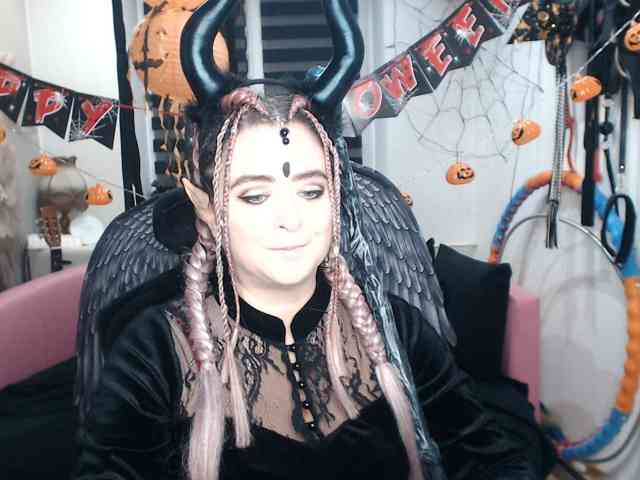 Model: missGODDESS