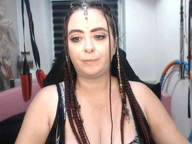 モデル: missGODDESS