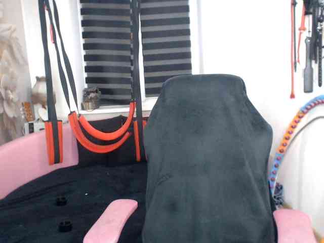 missGODDESS webcam