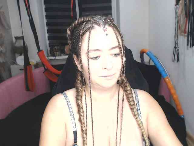 missGODDESS webcam