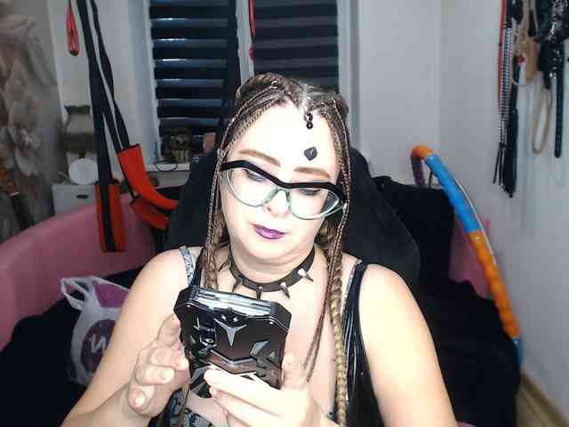 missGODDESS webcam