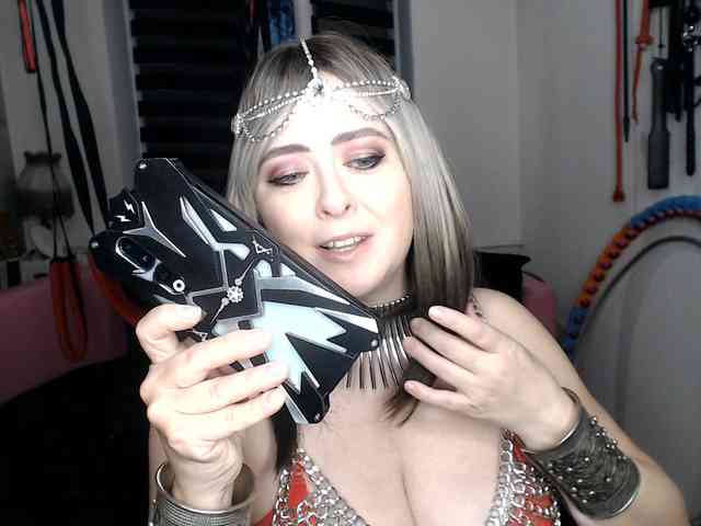 missGODDESS webcam