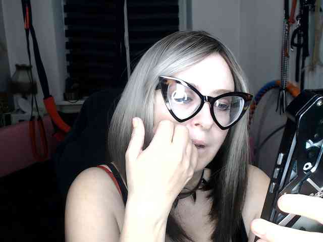missGODDESS webcam