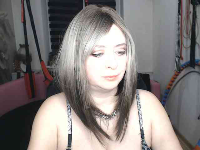 missGODDESS webcam