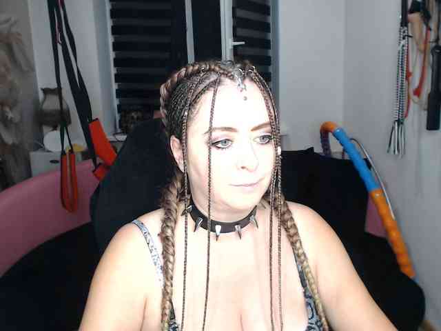 Model: missGODDESS