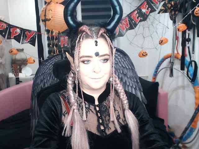 Model: missGODDESS