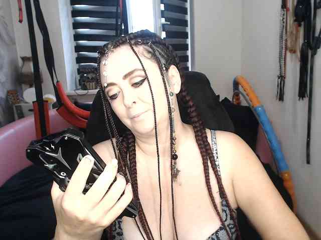 missGODDESS webcam