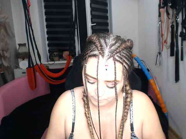 missGODDESS webcam