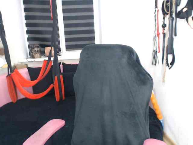 missGODDESS webcam