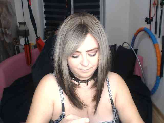 missGODDESS webcam