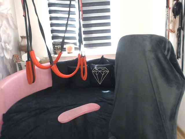missGODDESS webcam