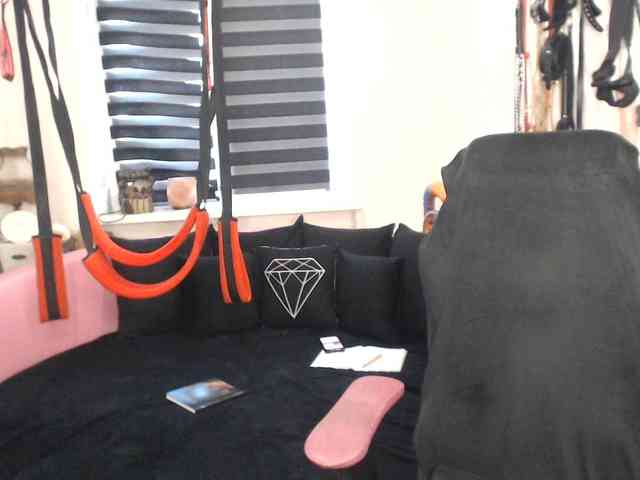 missGODDESS webcam