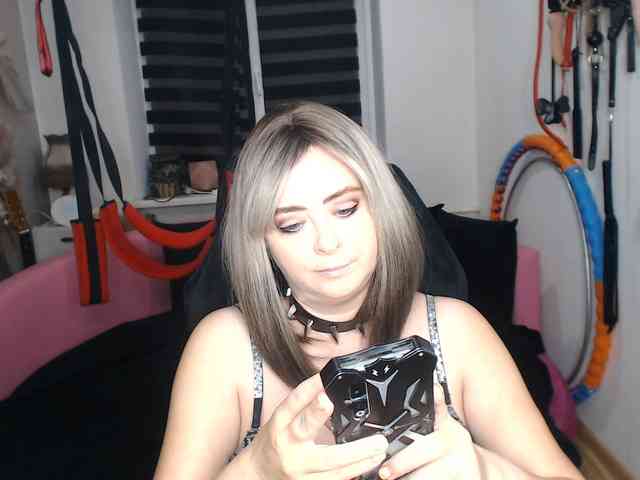 missGODDESS webcam