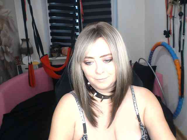 missGODDESS webcam