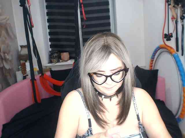 missGODDESS webcam