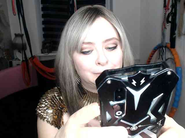 missGODDESS webcam