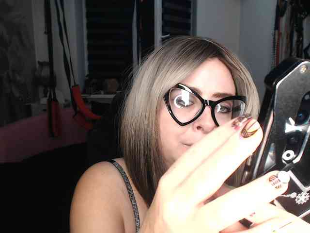 missGODDESS webcam
