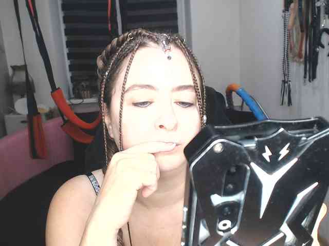 missGODDESS webcam