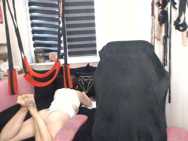 missGODDESS webcam