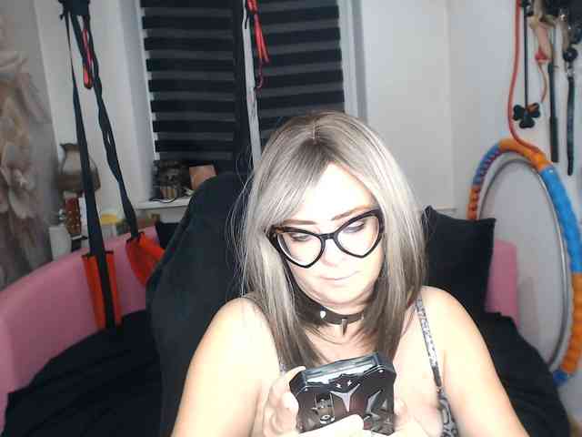 missGODDESS webcam