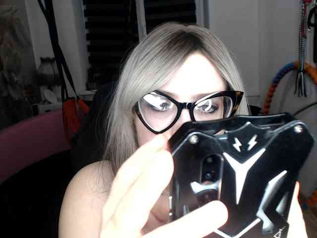 missGODDESS webcam