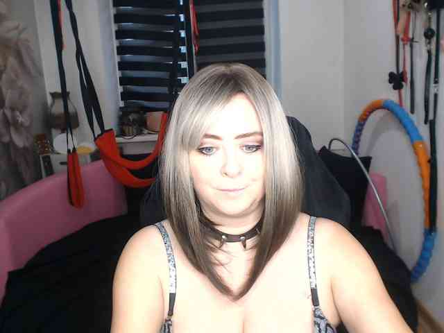 missGODDESS webcam