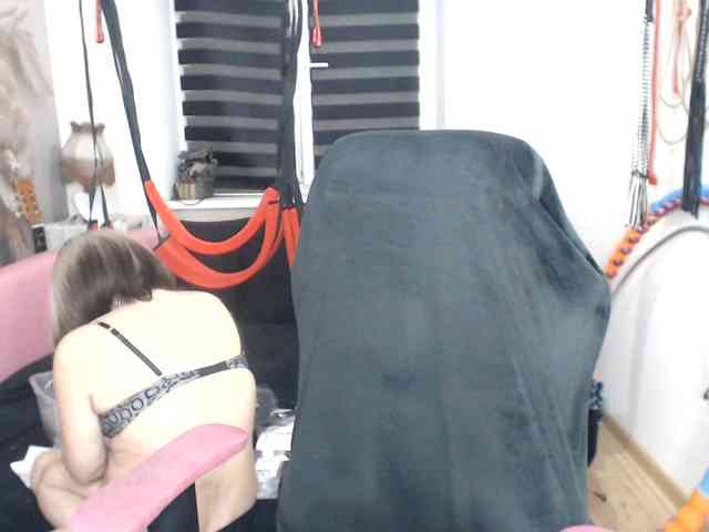 missGODDESS webcam