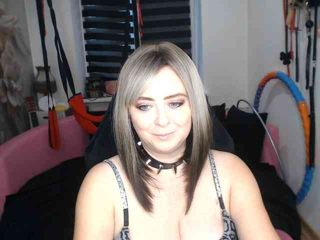 missGODDESS webcam