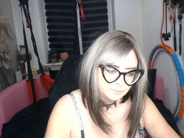 missGODDESS webcam