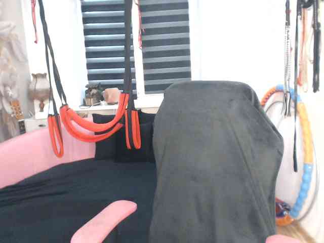 missGODDESS Live Webcam on BongaCams