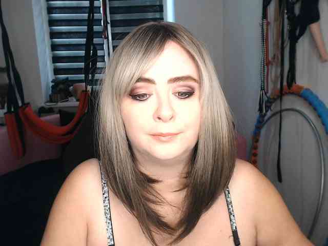 missGODDESS webcam