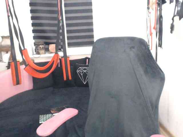 missGODDESS webcam