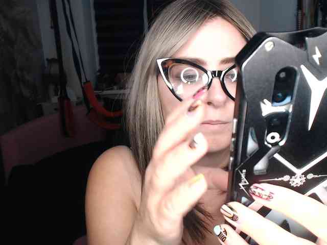 missGODDESS webcam