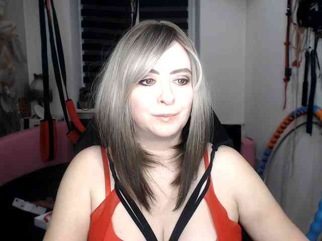 Este modelo está en vivo ahora. missGODDESS