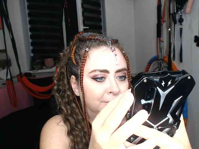 missGODDESS webcam